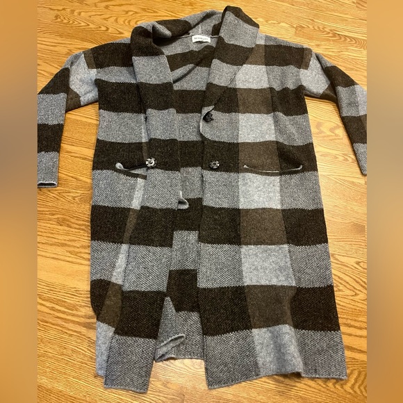 Cozy Plaid Heartloom Sweater Medium - Picture 3 of 7